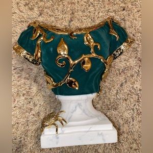 BBW Halloween Candle Holder dark green velvet Bust pedestal NWT